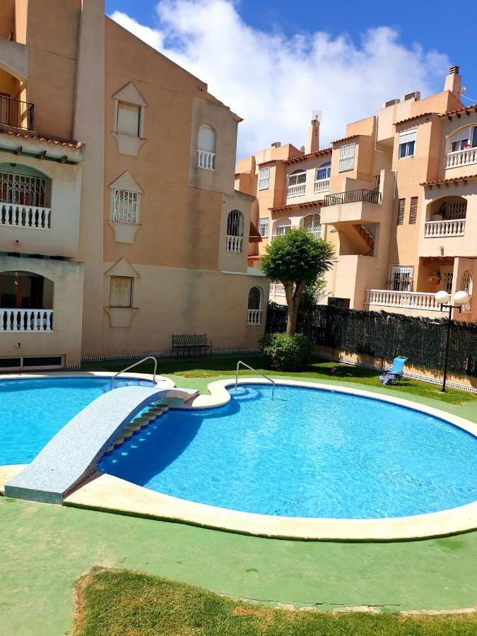 Perfect Studio apartment Torrevieja Exterior foto